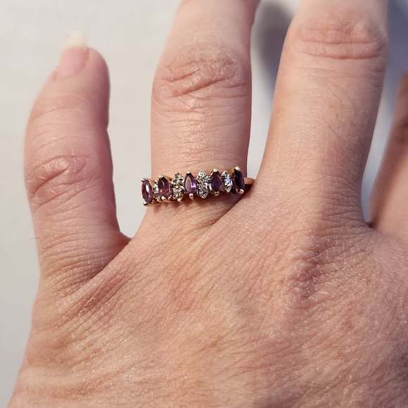 Classic 90s 10K Solid Yellow Gold Amethyst Diamond Ring Sz 7 Tested & Stamped - Picture 2 of 16